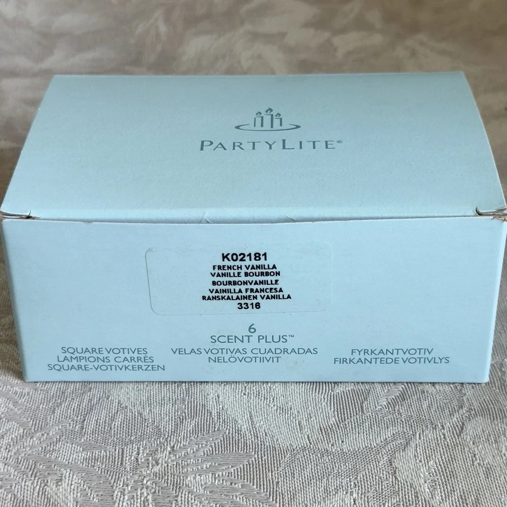 NEW IN BOX PartyLite FRENCH VANILLA  BOURBON  Square Votive Candles K02181 - Picture 4 of 6